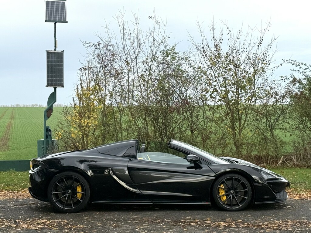 McLaren 570S 3.8L Null White #23