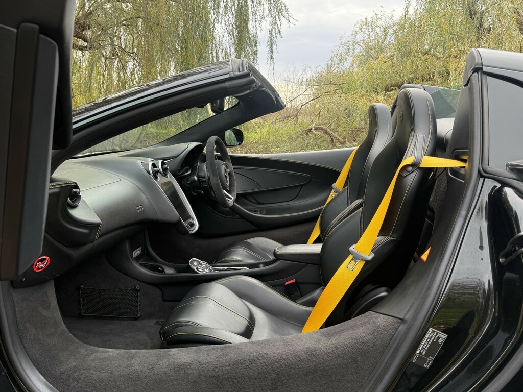 McLaren 570S 3.8L Null White #38