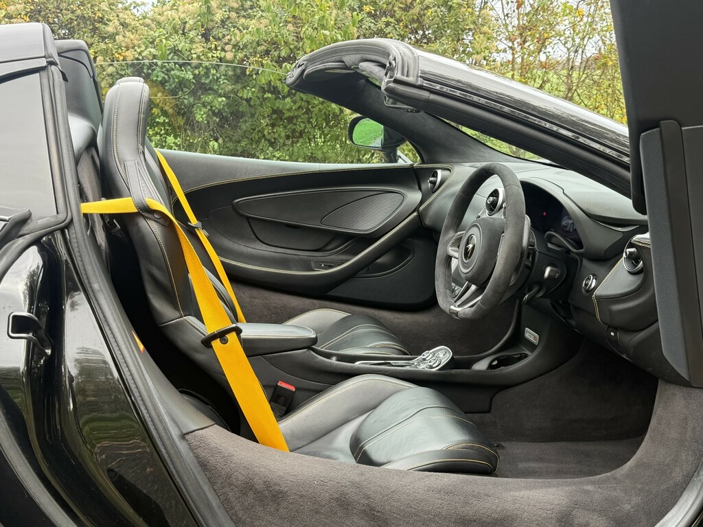 McLaren 570S 3.8L Null White #35