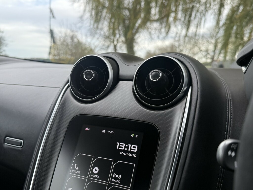 McLaren 570S 3.8L Null White #43