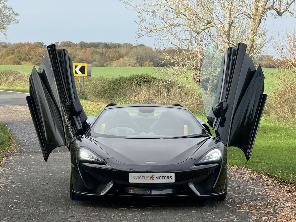 McLaren 570S 3.8L Null White #51