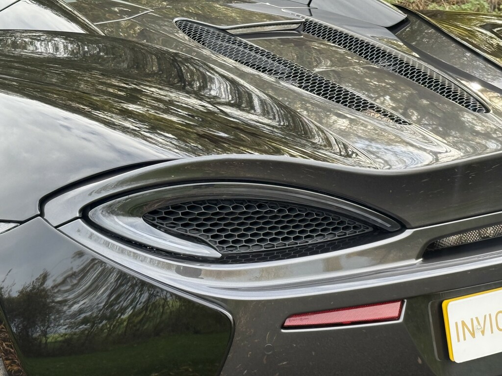 McLaren 570S 3.8L Null White #60