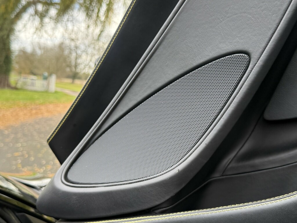 McLaren 570S 3.8L Null White #53