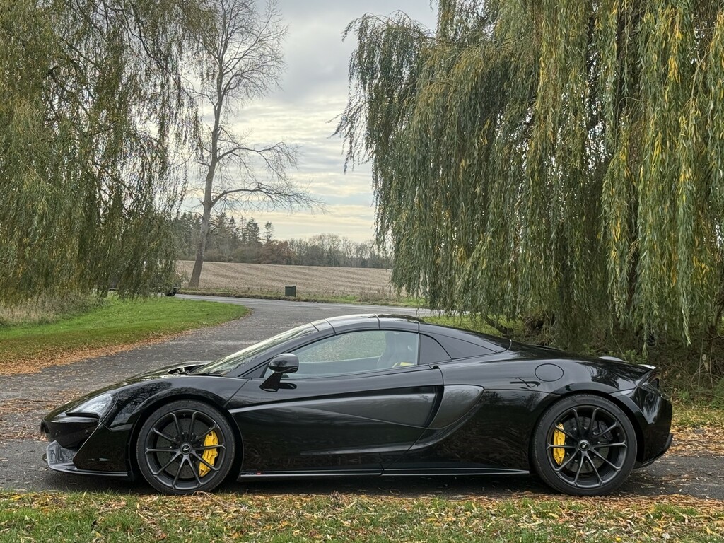 McLaren 570S 3.8L Null White #21