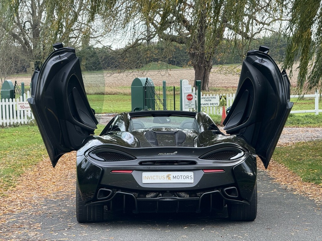 McLaren 570S 3.8L Null White #50