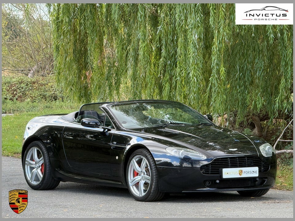 Aston Martin Vantage 4.7 V8 Black