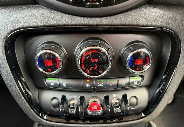 Mini Clubman  Black #26