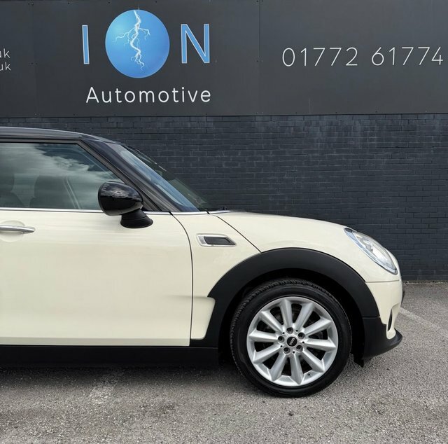 Mini Clubman  Black #10
