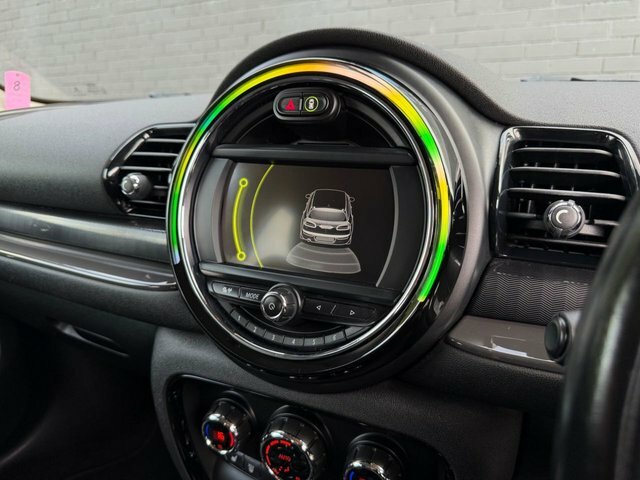 Mini Clubman  Black #19