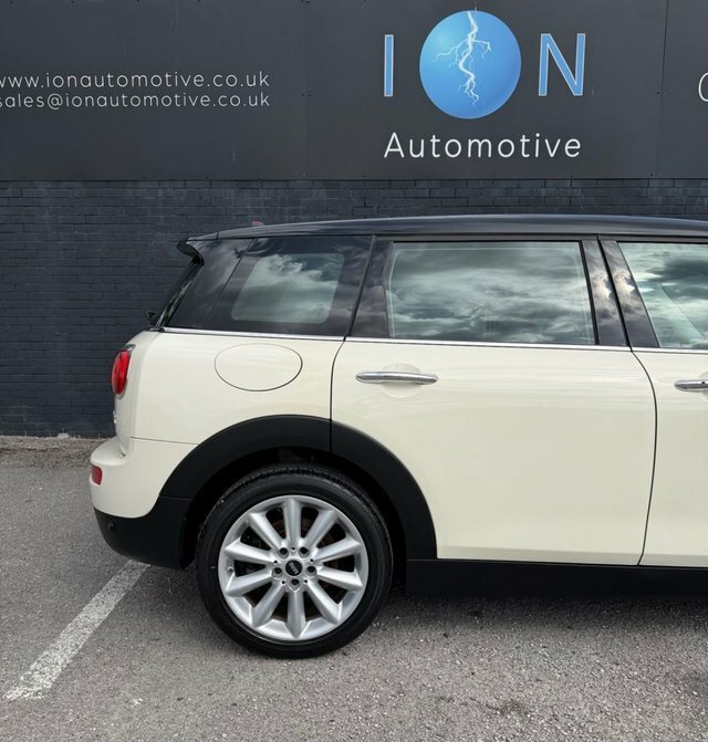 Mini Clubman  Black #13