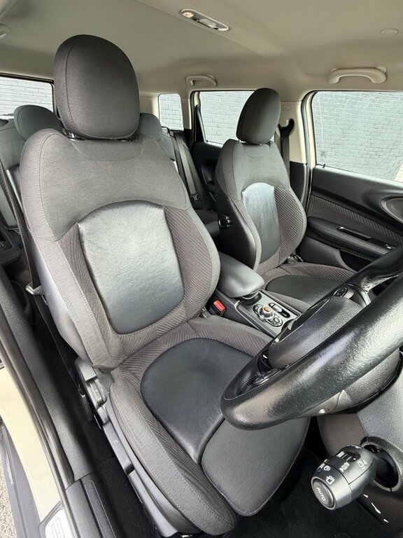 Mini Clubman  Black #31