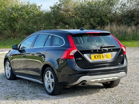 Volvo V60 2.0 V60 Se Black #6
