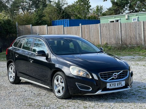 Volvo V60 2.0 V60 Se Black #2