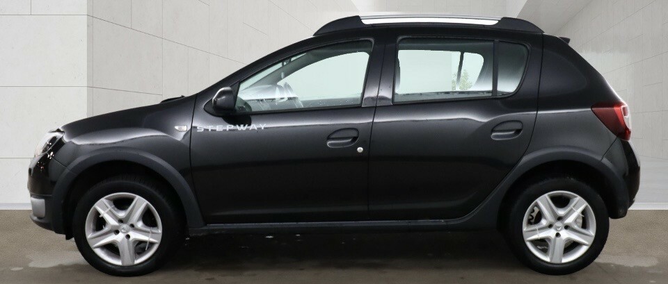 Dacia Sandero Stepway Hatchback 1.5 Stepway Laureate Dci 90 2015 SP15WJZ Black #2