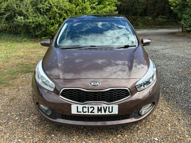 Kia Ceed 1.6 Crdi 3 Hatchback Euro 5 113 White #16