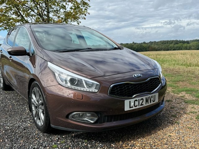 Kia Ceed 1.6 Crdi 3 Hatchback Euro 5 113 White #13