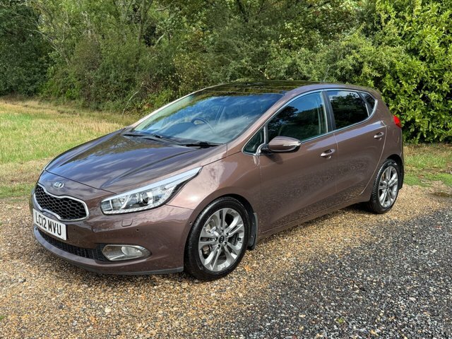 Kia Ceed 1.6 Crdi 3 Hatchback Euro 5 113 White #17