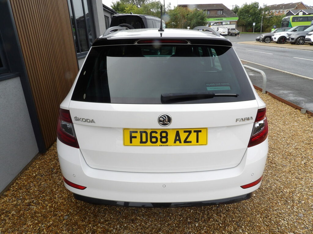Skoda Fabia Red #8
