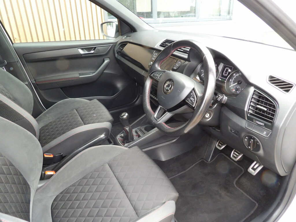 Skoda Fabia Red #11