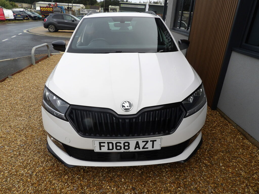 Skoda Fabia Red #7