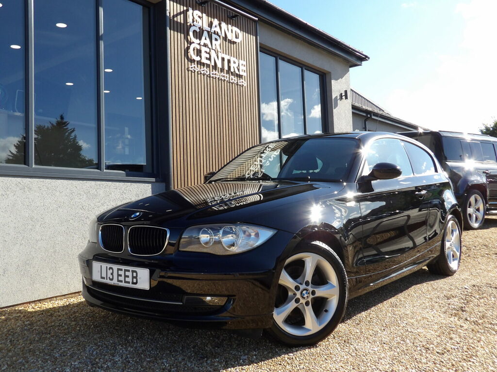 BMW 1 Series 2.0 118D M White #1