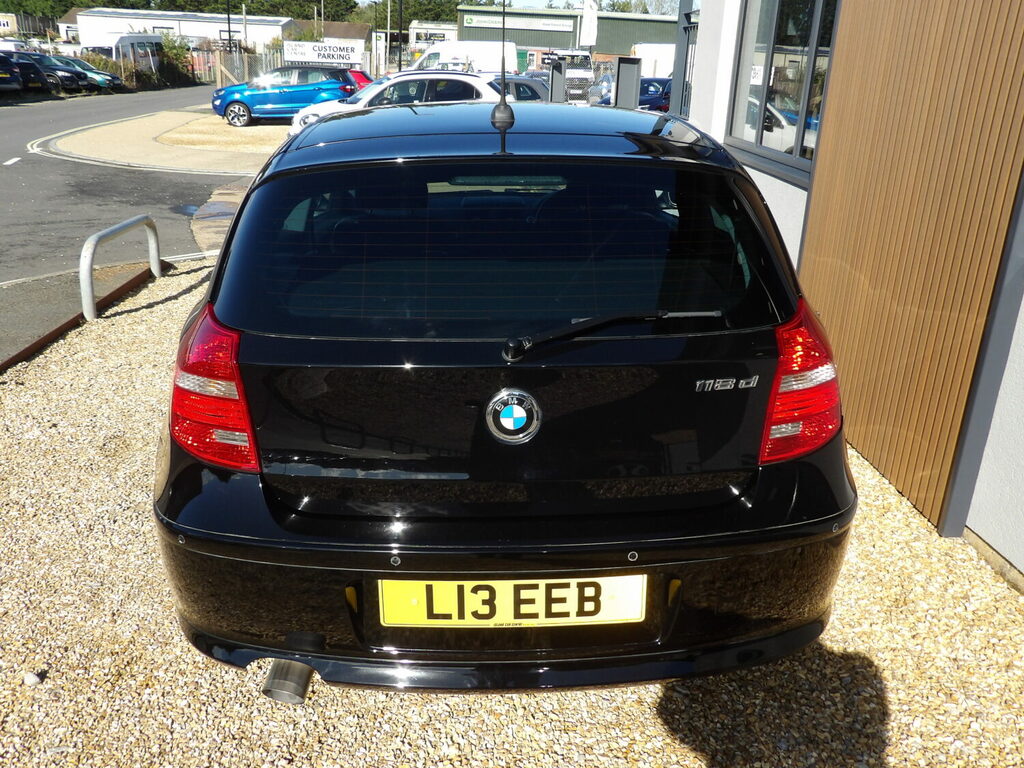 BMW 1 Series 2.0 118D M White #8