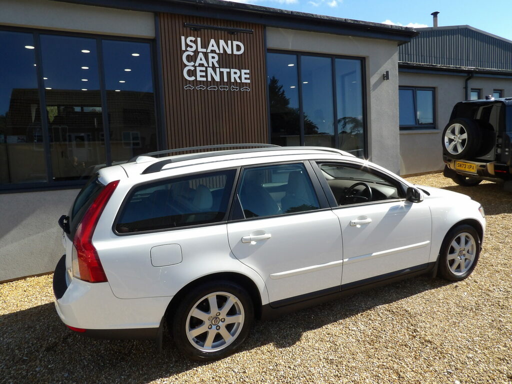 Volvo V50 Sportswagon 1.8 S White #6