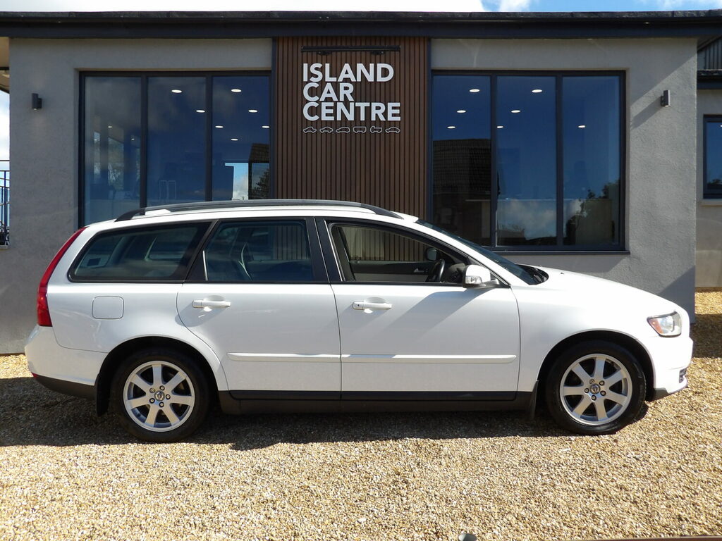 Volvo V50 Sportswagon 1.8 S White #2