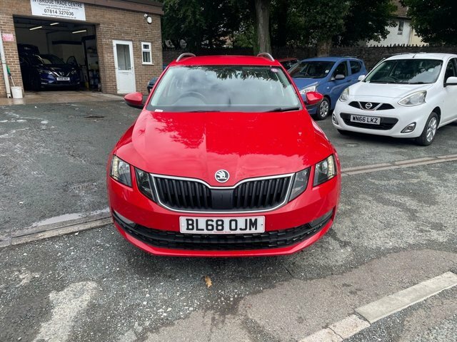 Skoda Octavia 1.0 Tsi Gpf Se Technology Estate Red #3