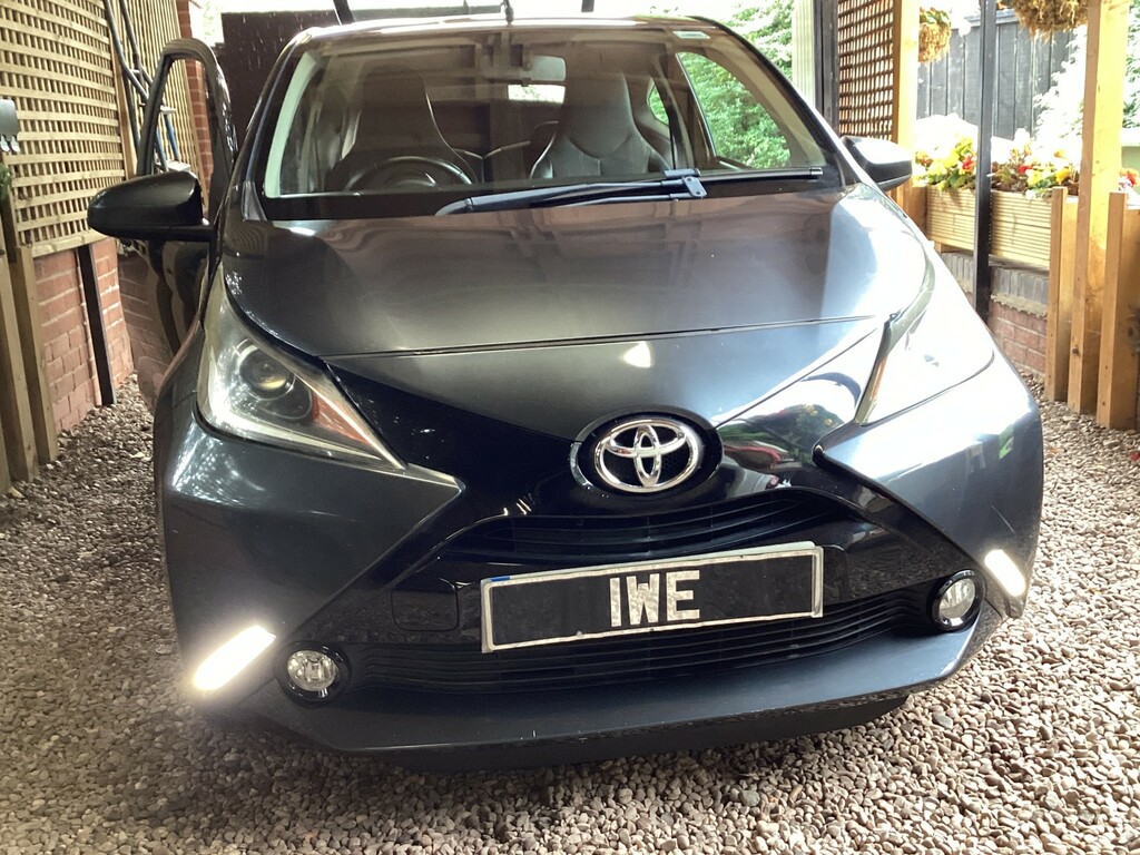 Toyota Aygo 1.0 Vvt-i X-pression Grey #3