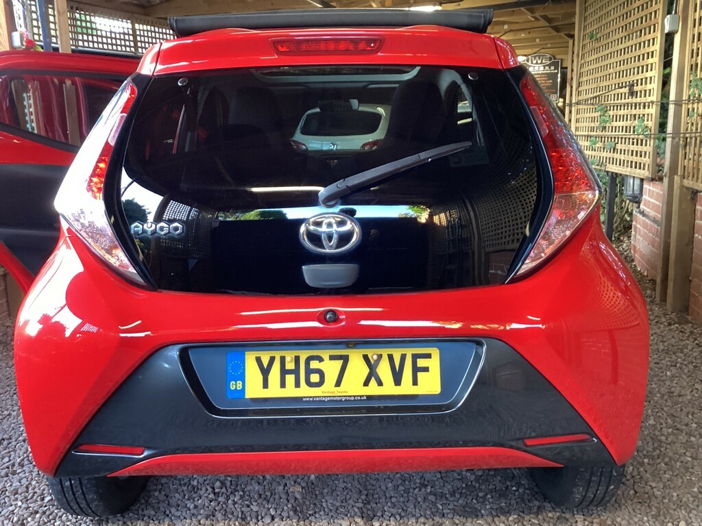 Toyota Aygo Hatchback Grey #25
