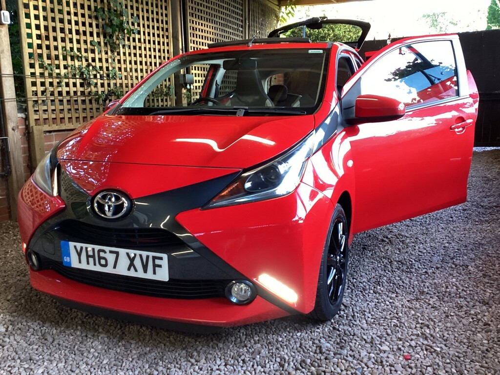 Toyota Aygo Hatchback Grey #17