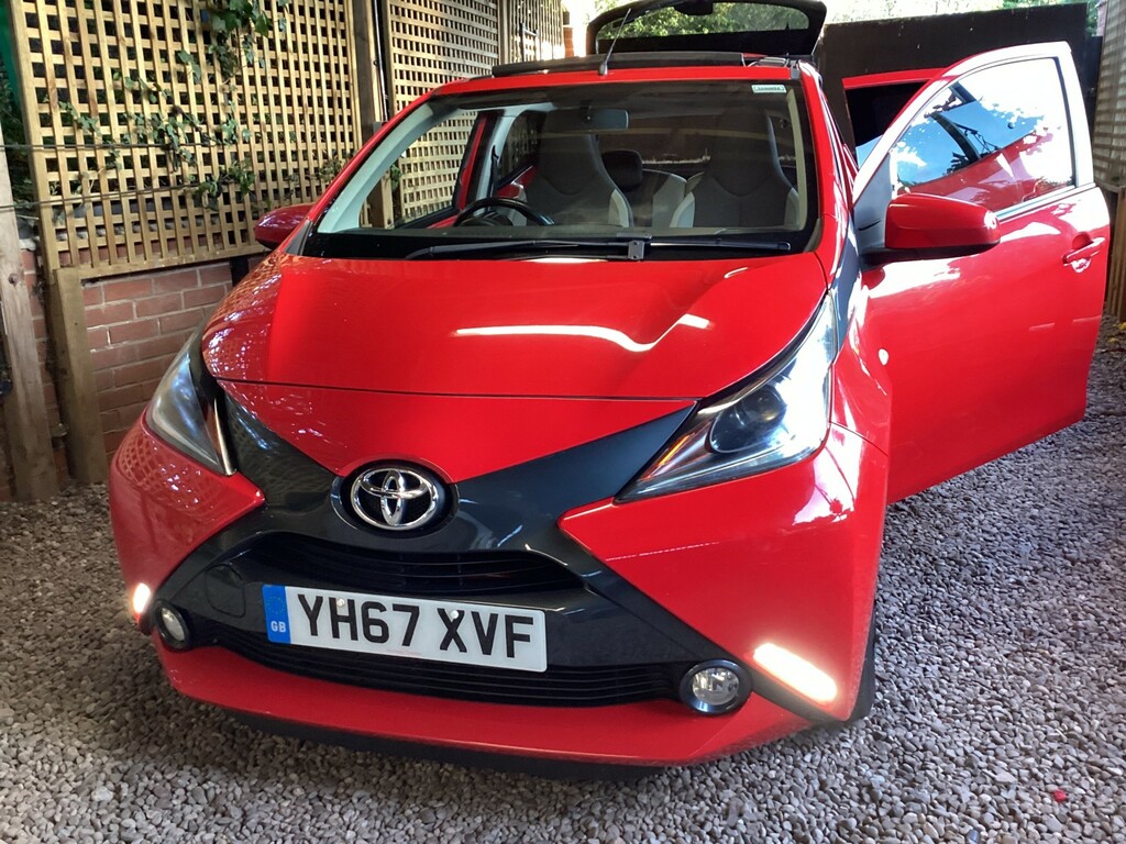 Toyota Aygo Hatchback Grey #19