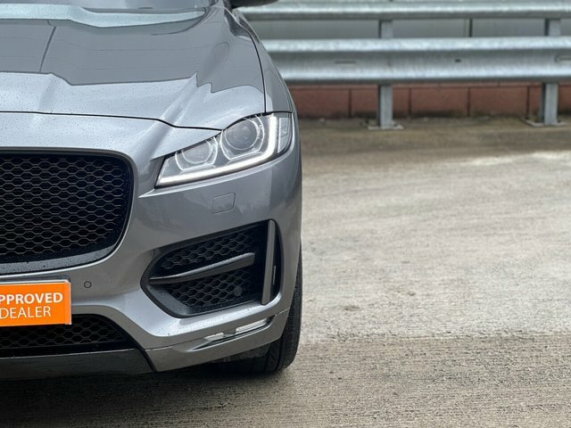 Jaguar F-Pace 2.0 Prestige Awd 178 Bhp Blue #11
