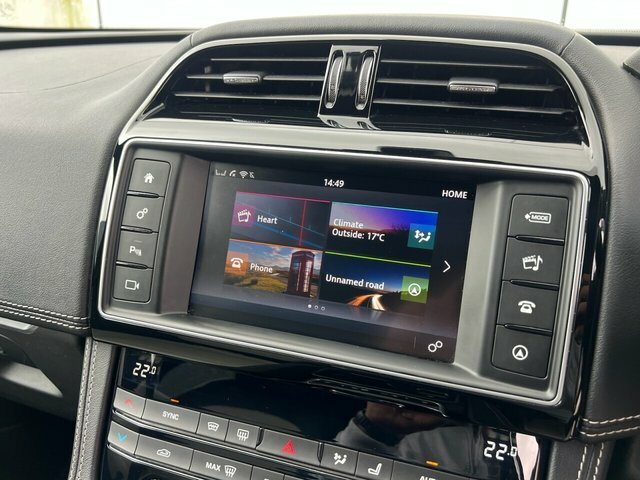 Jaguar F-Pace 2.0 Prestige Awd 178 Bhp Blue #53