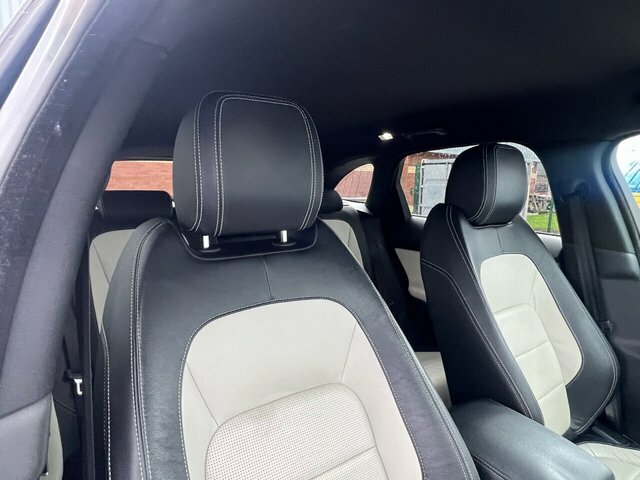Jaguar F-Pace 2.0 Prestige Awd 178 Bhp Blue #29
