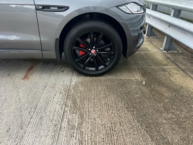 Jaguar F-Pace 2.0 Prestige Awd 178 Bhp Blue #14