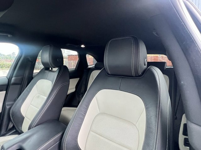 Jaguar F-Pace 2.0 Prestige Awd 178 Bhp Blue #33
