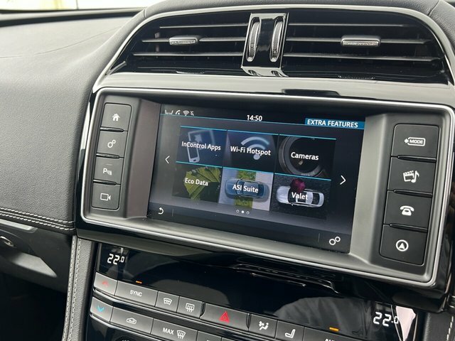 Jaguar F-Pace 2.0 Prestige Awd 178 Bhp Blue #51