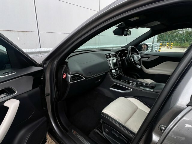 Jaguar F-Pace 2.0 Prestige Awd 178 Bhp Blue #32