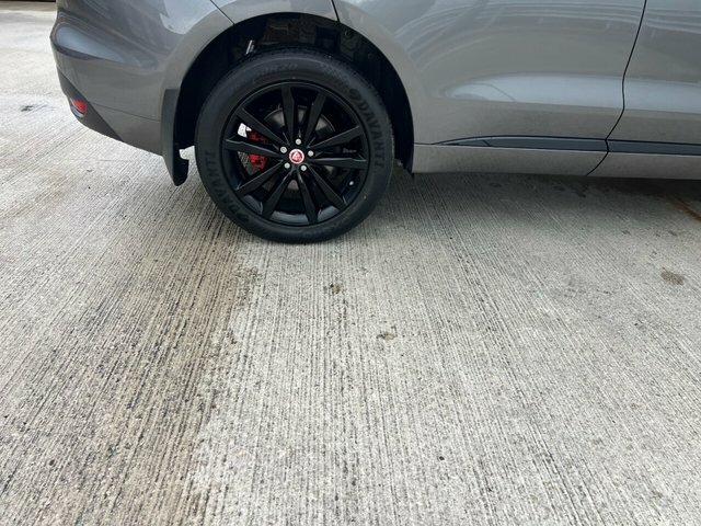 Jaguar F-Pace 2.0 Prestige Awd 178 Bhp Blue #15