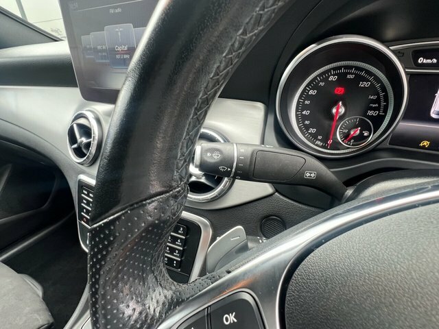 Mercedes-Benz CLA Class Cla 180 Amg Line Black #31