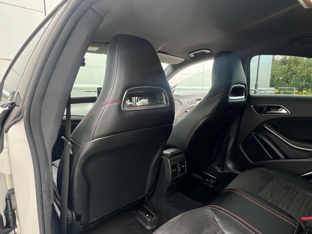 Mercedes-Benz CLA Class Cla 180 Amg Line Black #50