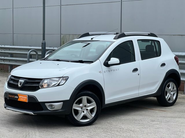 Dacia Sandero Stepway 2016 1.5 Dci Ambiance Hatchback White #3