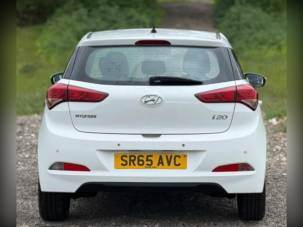 Hyundai I20 1.2 Blue Drive Se Euro 6 Ss White #6