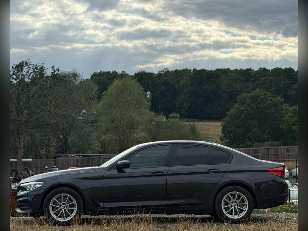 BMW 5 Series 520D M Sport Black #2