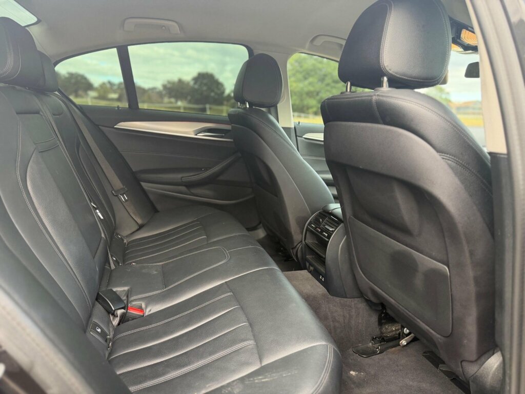 BMW 5 Series 520D M Sport Black #10