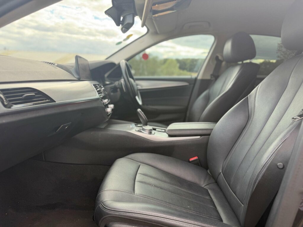 BMW 5 Series 520D M Sport Black #14