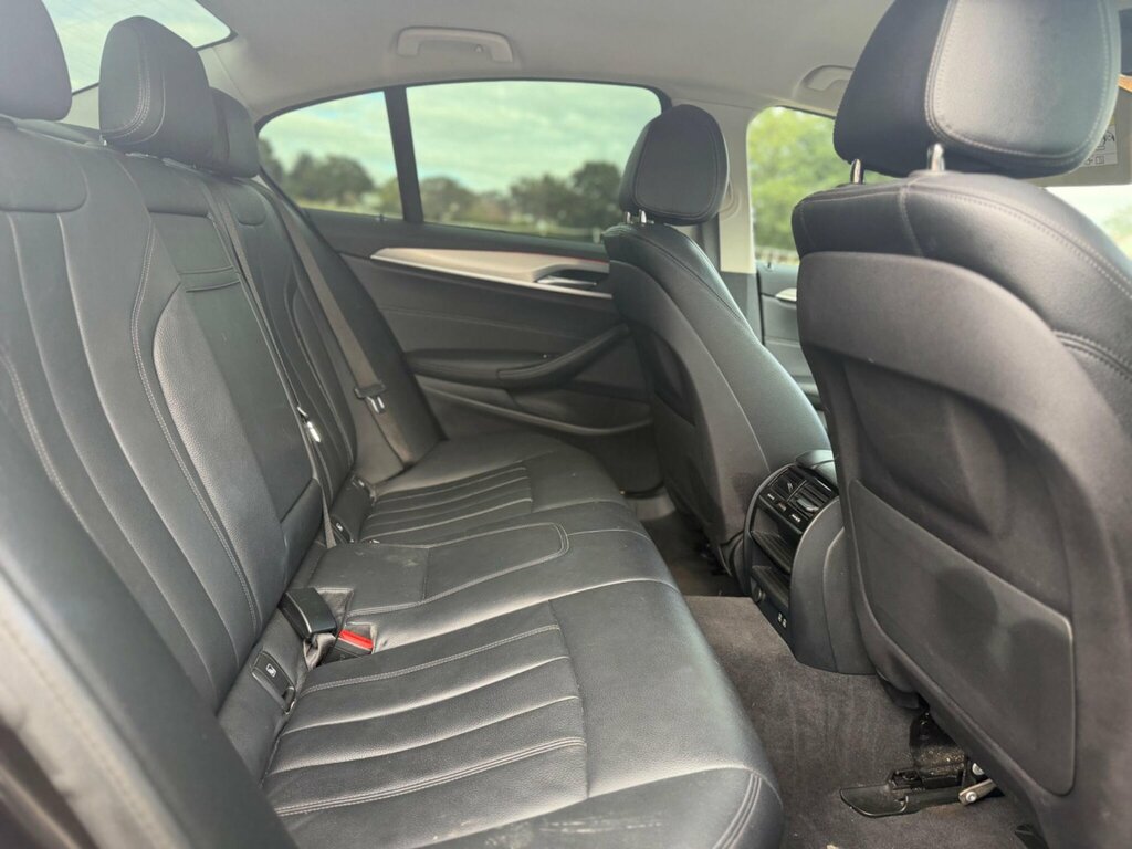 BMW 5 Series 520D M Sport Black #11