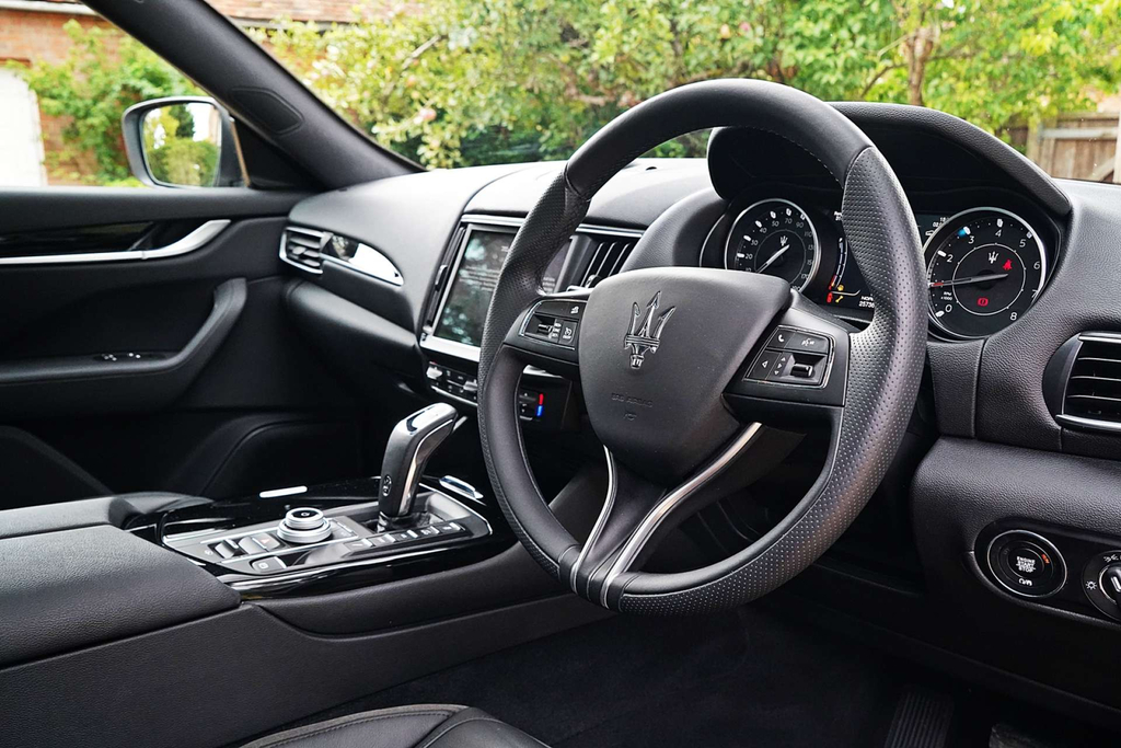 Maserati Levante Modena Grey #18